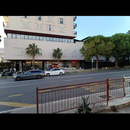 Lägenhet Aparmanic Split